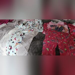 Girls' Penguin & Heart Print Pajama Set - Light Blue & Raspberry